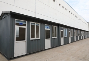 乐鱼app体育：金枪鱼美国人餐桌上最常吃的美食之一